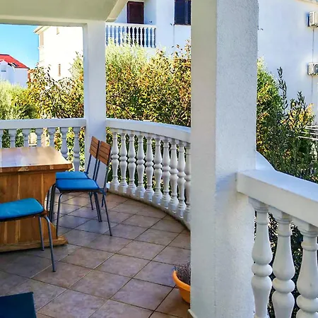 2 Bedroom Beautiful In *