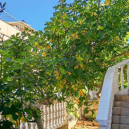 2 Bedroom Beautiful In Vodice