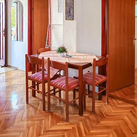 Gorgeous In With Wifi