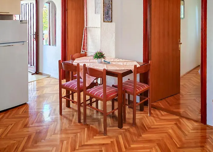 Gorgeous In With Wifi